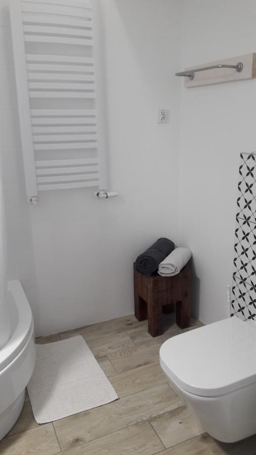 Gdynia, Sea Shell - Czarujacy, Dyskretny Loft Dla Pary Z Parkingiem - Blisko Dzikiej Plazy I Centrum 외부 사진